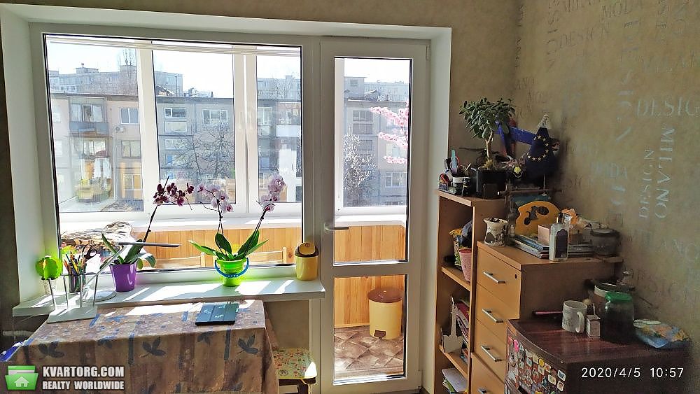 Sell 3-room apartment. Киев,  Юности — photo 1