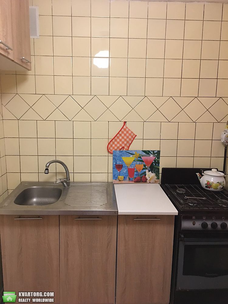 Rent out 3-room apartment. Киев,  Курчатова — photo 7