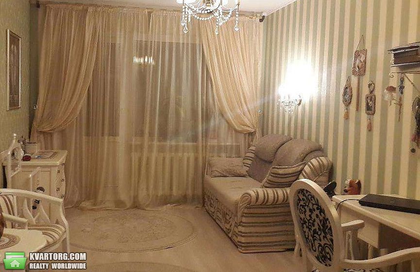 Sell 2-room apartment. Киев,  Братиславская — photo 1