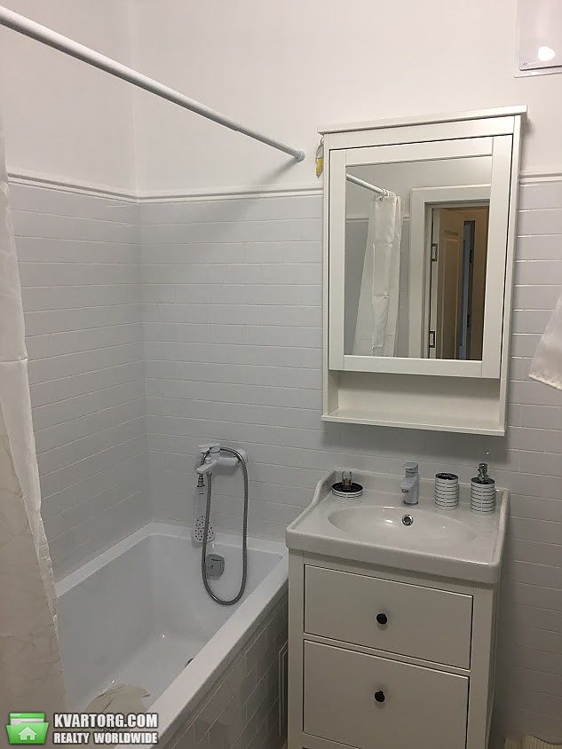 Rent out 2-room apartment. Киев, Сергея Данченко — photo 6