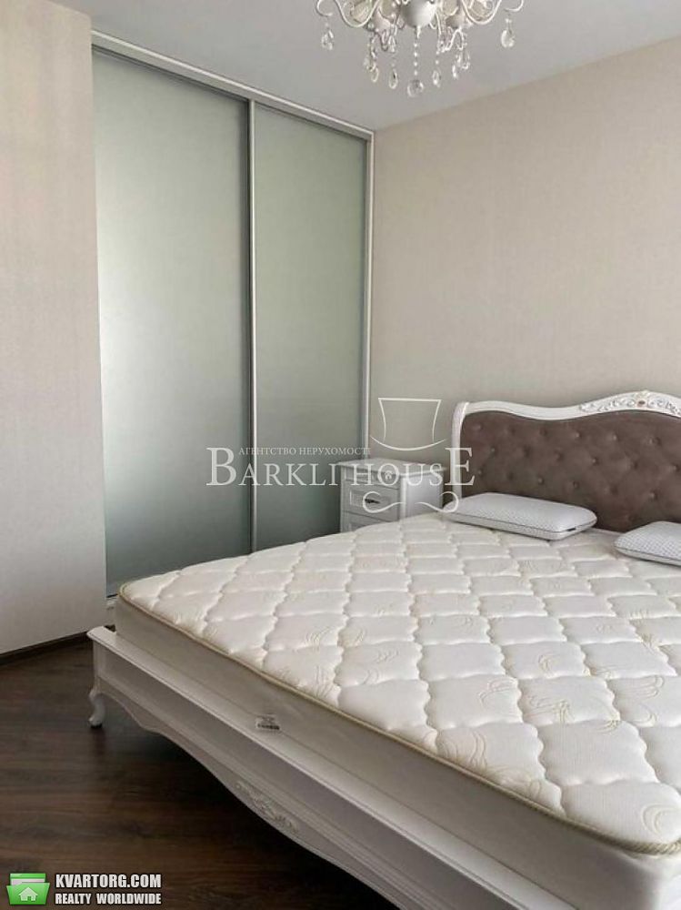 Rent out 2-room apartment. Киев, Данченко Сергея — photo 3