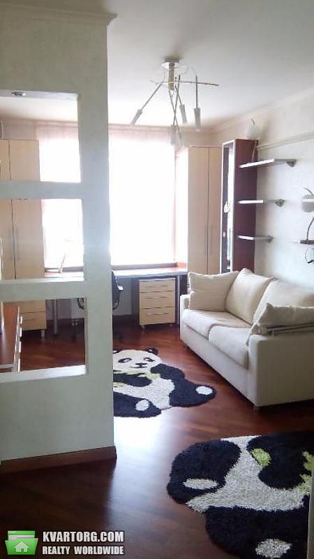 Rent out 3-room apartment. Киев,  Салютная — photo 7