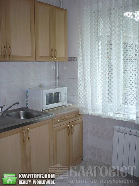 Sell 2-room apartment. Киев, Щорса — photo 1