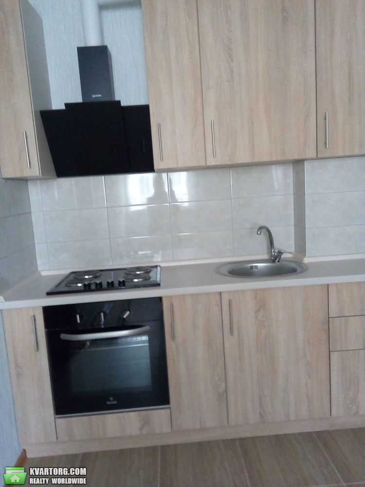 Rent out 1-room apartment. Киев,  Просвещения — photo 2