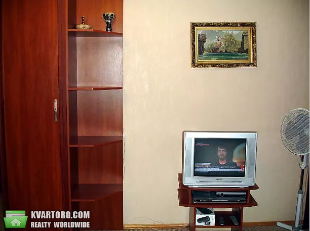 Rent out 1-room apartment. Киев,  Антоновича — photo 3