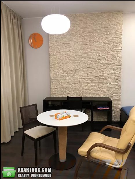 Rent out 1-room apartment. Киев,  Жилянская — photo 2