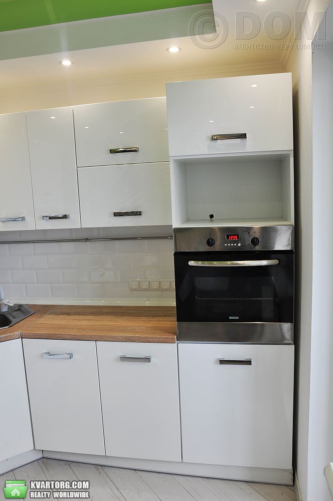Rent out 2-room apartment. Киев,  Бажана — photo 3