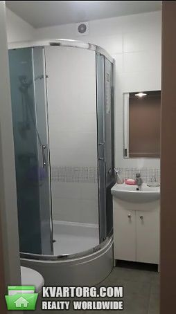 Rent out 1-room apartment. Киев,  Завальная — photo 4