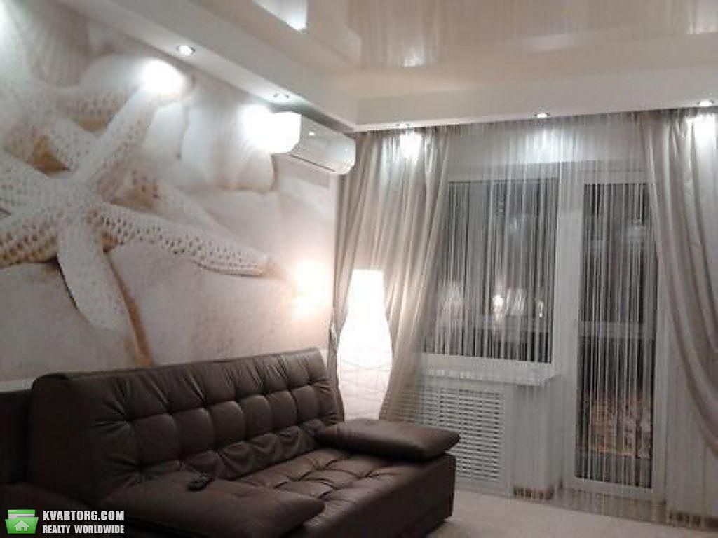 Rent out 2-room apartment. Киев,  Леси Украинки бул — photo 1