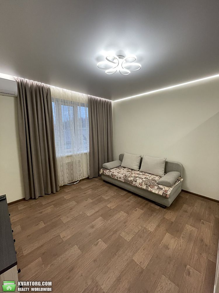 Rent out 1-room apartment. Киев, Мандрыковская — photo 4