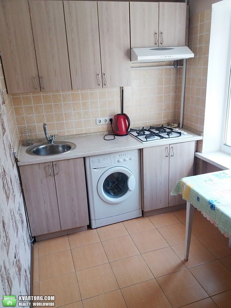 Rent out 2-room apartment. Киев, Олеся Гончара — photo 5