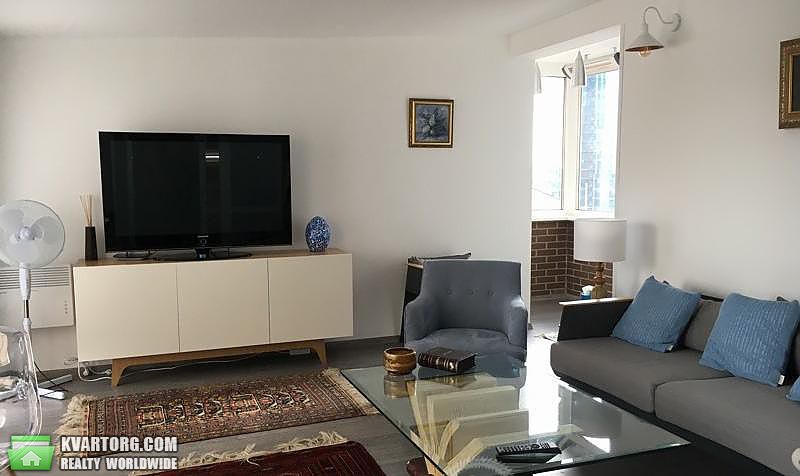 Sell 3-room apartment. Киев,  Жилянская — photo 1