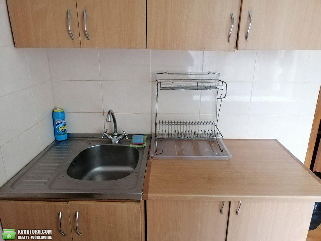 Rent out 1-room apartment. Киев,  Нежинская — photo 8