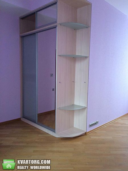 Rent out 3-room apartment. Киев, Шелковичная — photo 9