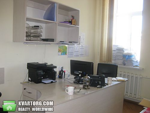 Rent out office. Киев, Костельная — photo 1