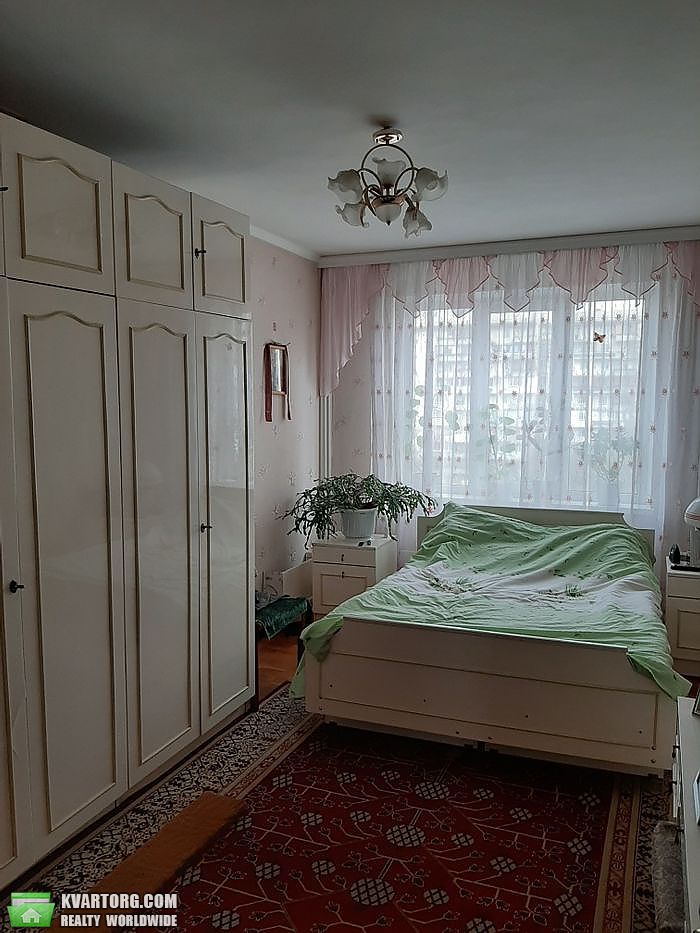 Sell 3-room apartment. Киев,  Богатырская — photo 4