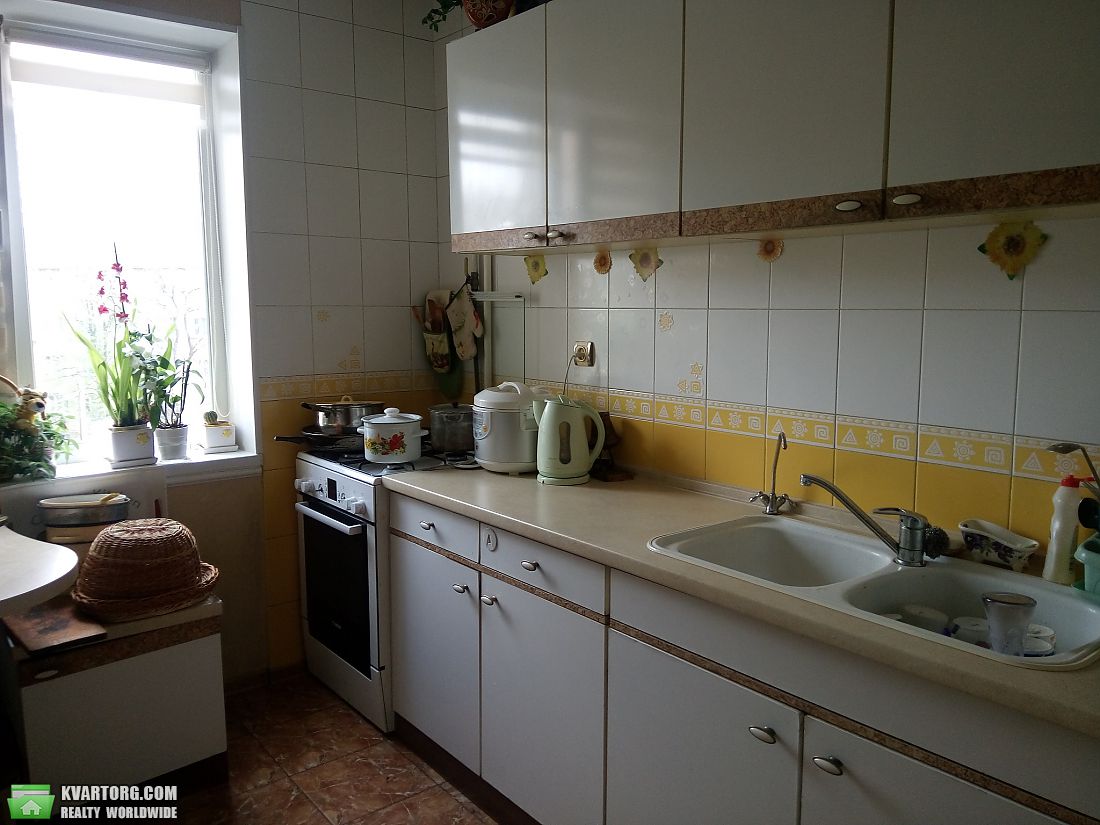 Sell 3-room apartment. Киев,  Харьковское шоссе — photo 2