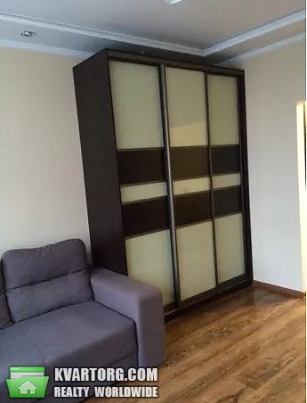 Rent out 1-room apartment. Киев,  Олевская — photo 3