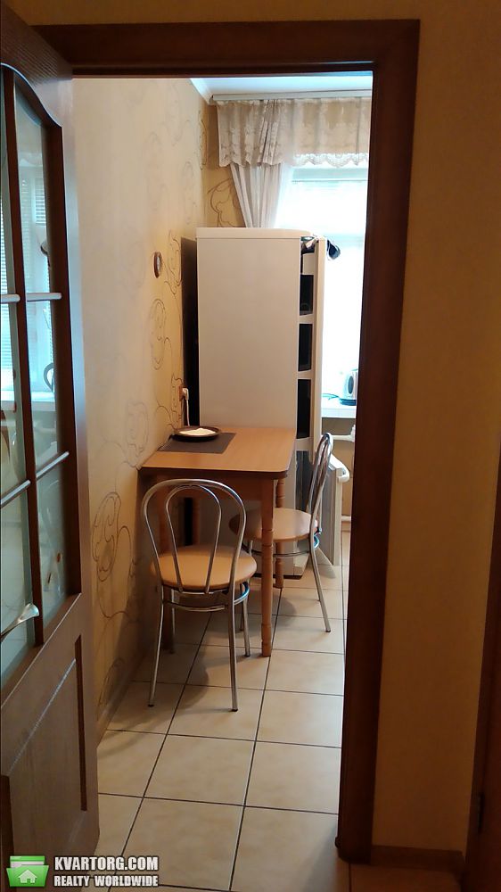 Rent out 1-room apartment. Киев,  Вернадского бул — photo 5