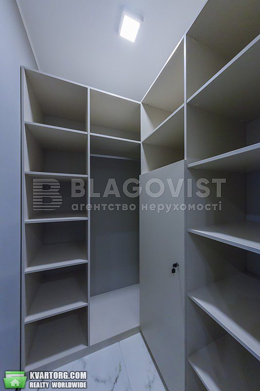 Sell 3-room apartment. Киев,  Драгомирова — photo 8