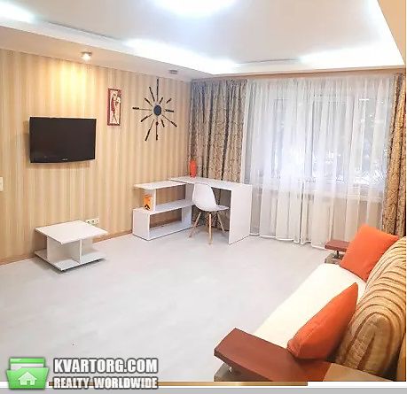 Rent out 1-room apartment. Киев,  Коломиевский пер — photo 1
