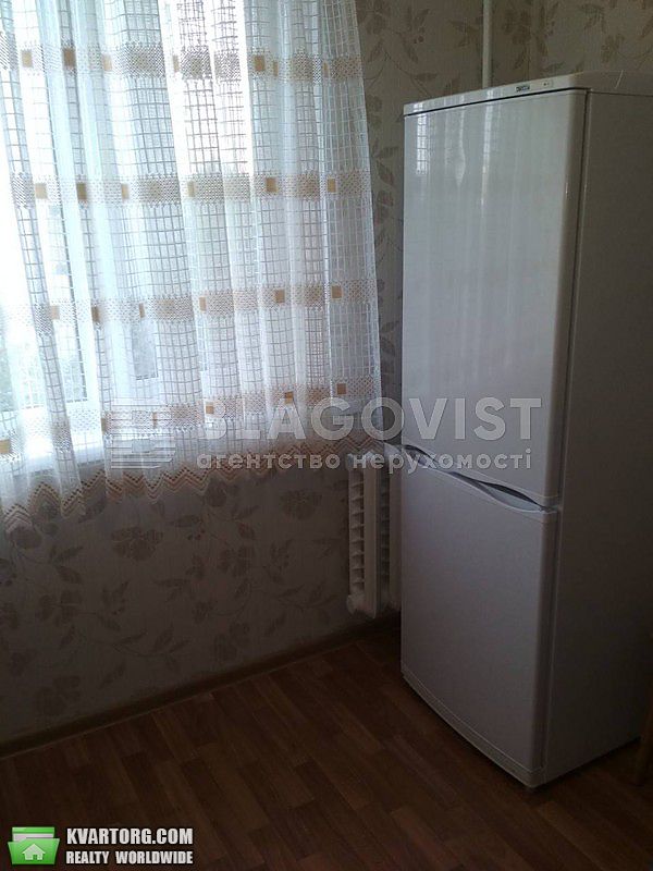 Rent out 2-room apartment. Киев,  Харьковское шоссе — photo 6