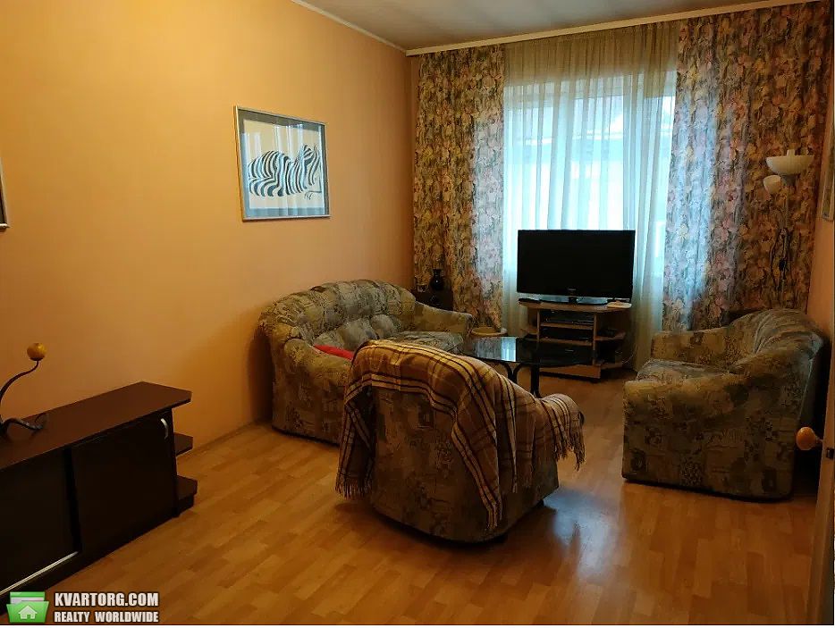 Rent out 4-room apartment. Львов, Дорошенка — photo 1