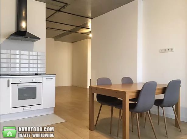 Rent out 2-room apartment. Киев,  Братская — photo 4