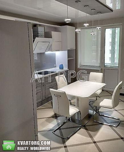 Sell 3-room apartment. Киев,  Пономарева — photo 1