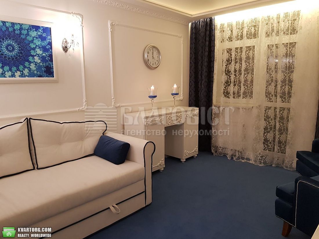 Rent out 2-room apartment. Киев,  Белорусская — photo 3