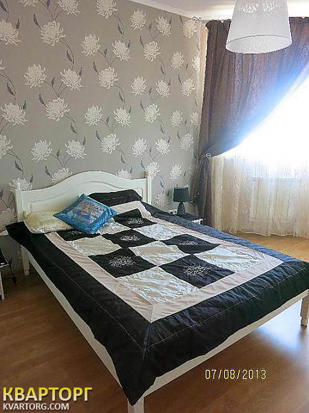 Rent out 2-room apartment. Киев,  Гетьмана — photo 1