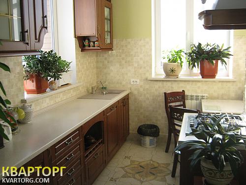 Rent out house. Киев, Промышленная — photo 5