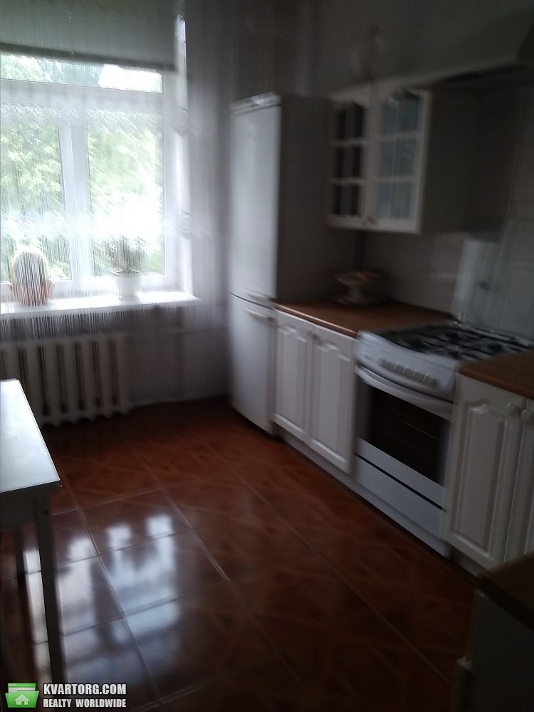 Rent out 2-room apartment. Киев,  Метростроевская — photo 7