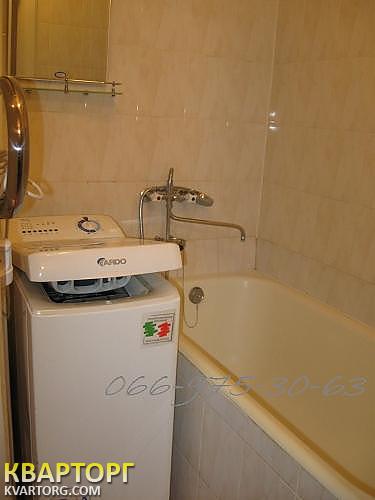 Rent out 2-room apartment. Киев,  Тычины пр — photo 7