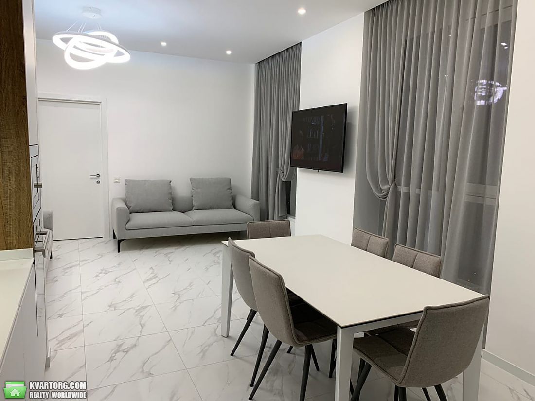 Rent out 4-room apartment. Киев,  Симферопольская — photo 7
