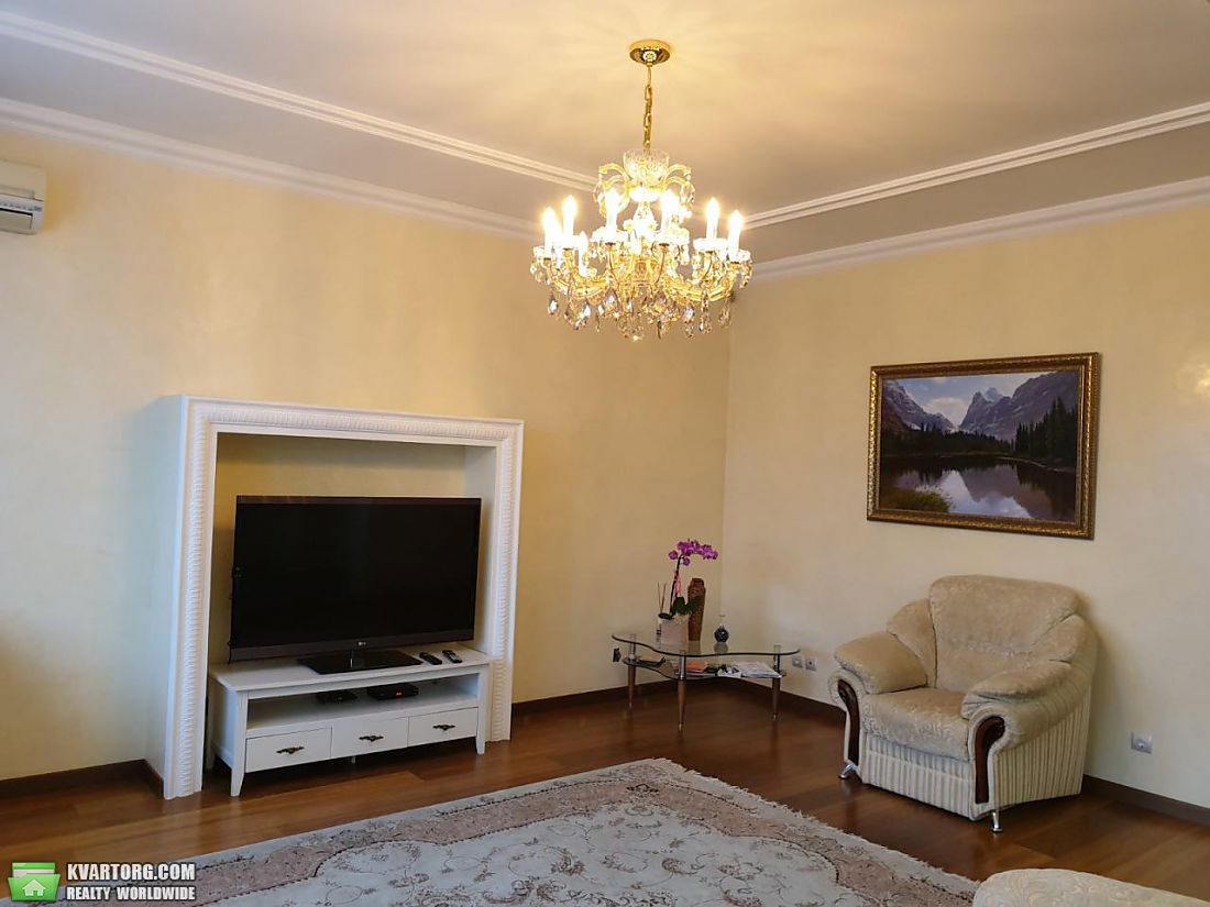Rent out 4-room apartment. Киев,  Ковпака — photo 8