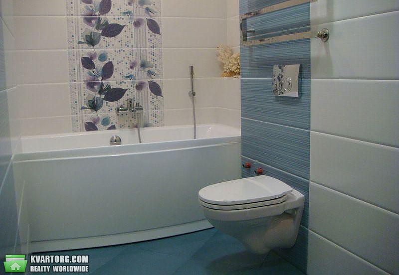 Rent out 3-room apartment. Киев,  Львовская — photo 9
