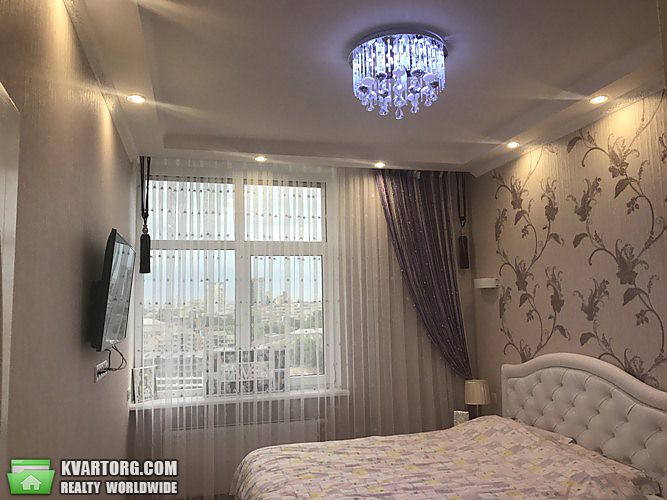 Rent out 3-room apartment. Киев,  Глубочицкая — photo 3
