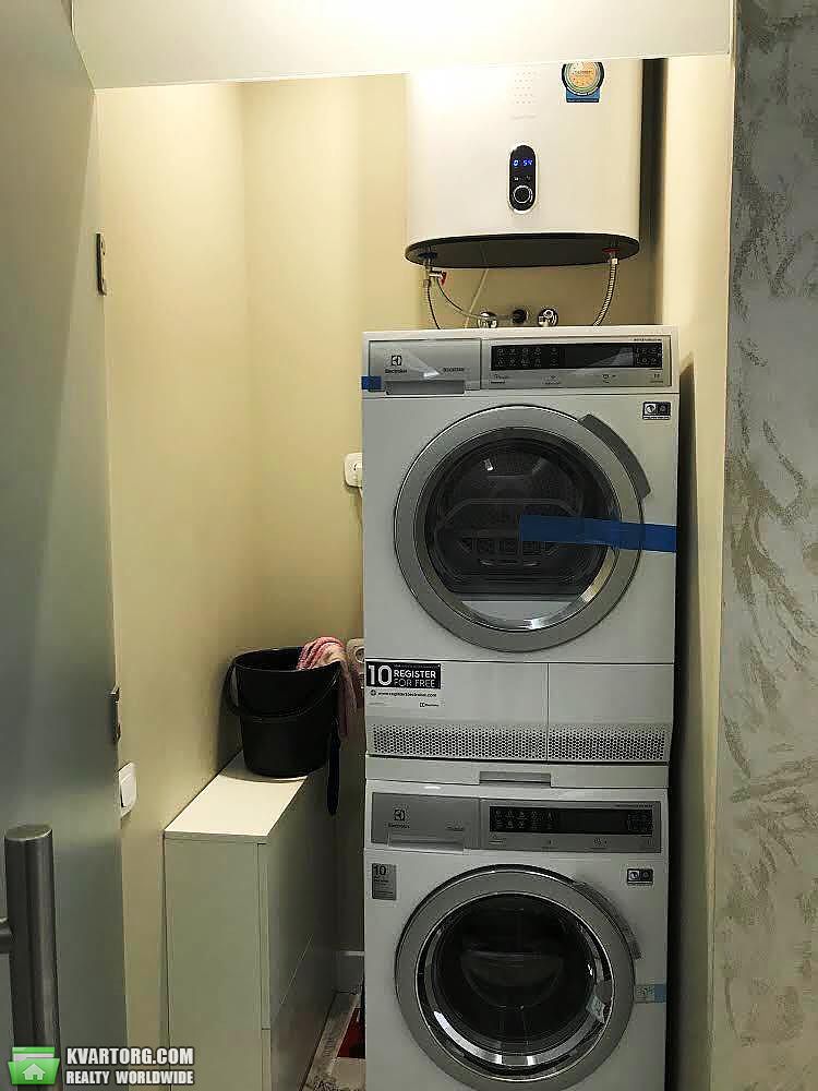 Sell 3-room apartment. Киев,  Драгомирова — photo 8