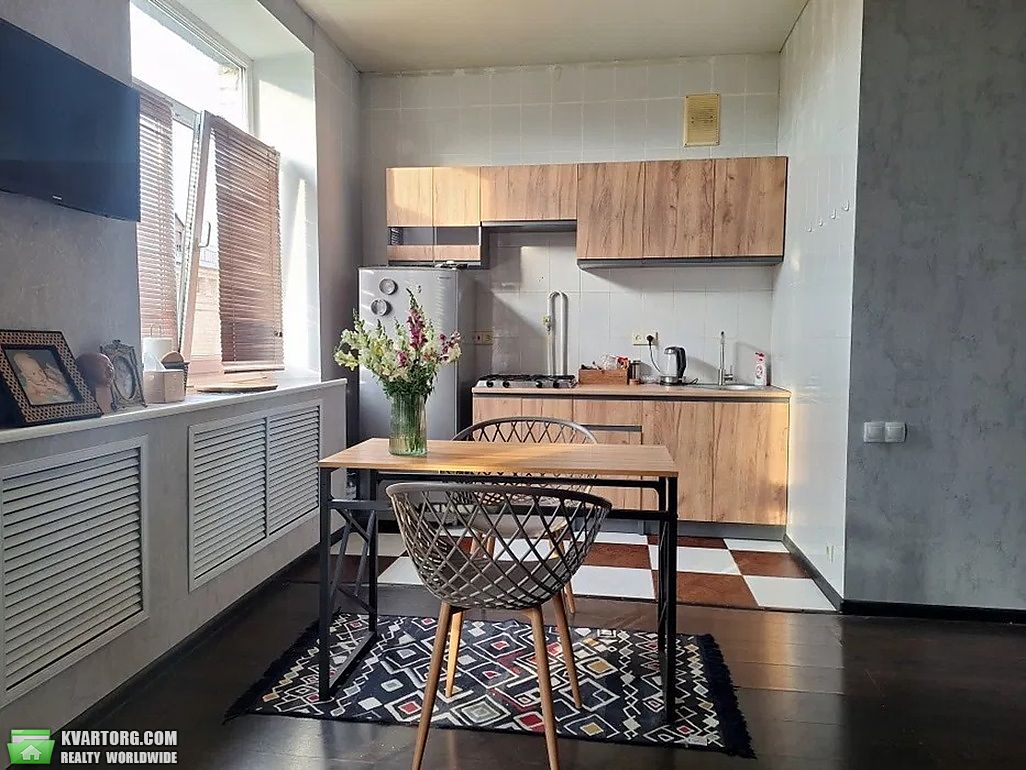 Rent out 1-room apartment. Киев, Уманская — photo 5