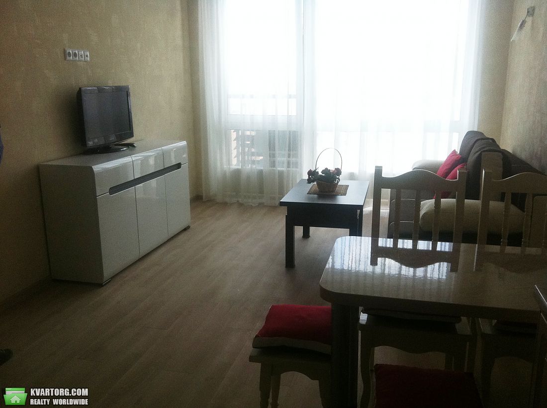 Rent out 1-room apartment. Киев,  Златоустовская — photo 3