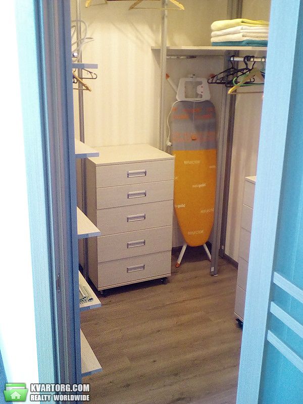 Rent out 2-room apartment. Киев,  Шамрыло — photo 4