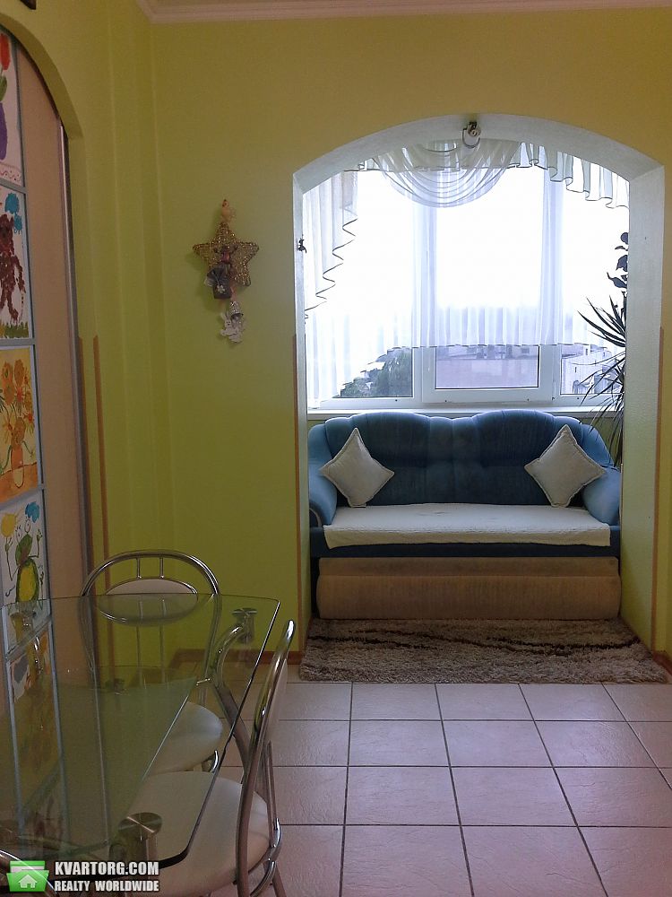 Sell 1-room apartment. Киев,  Автозаводская — photo 3