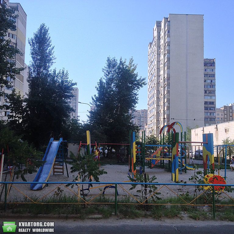 Sell 3-room apartment. Киев,  Ревуцкого — photo 10