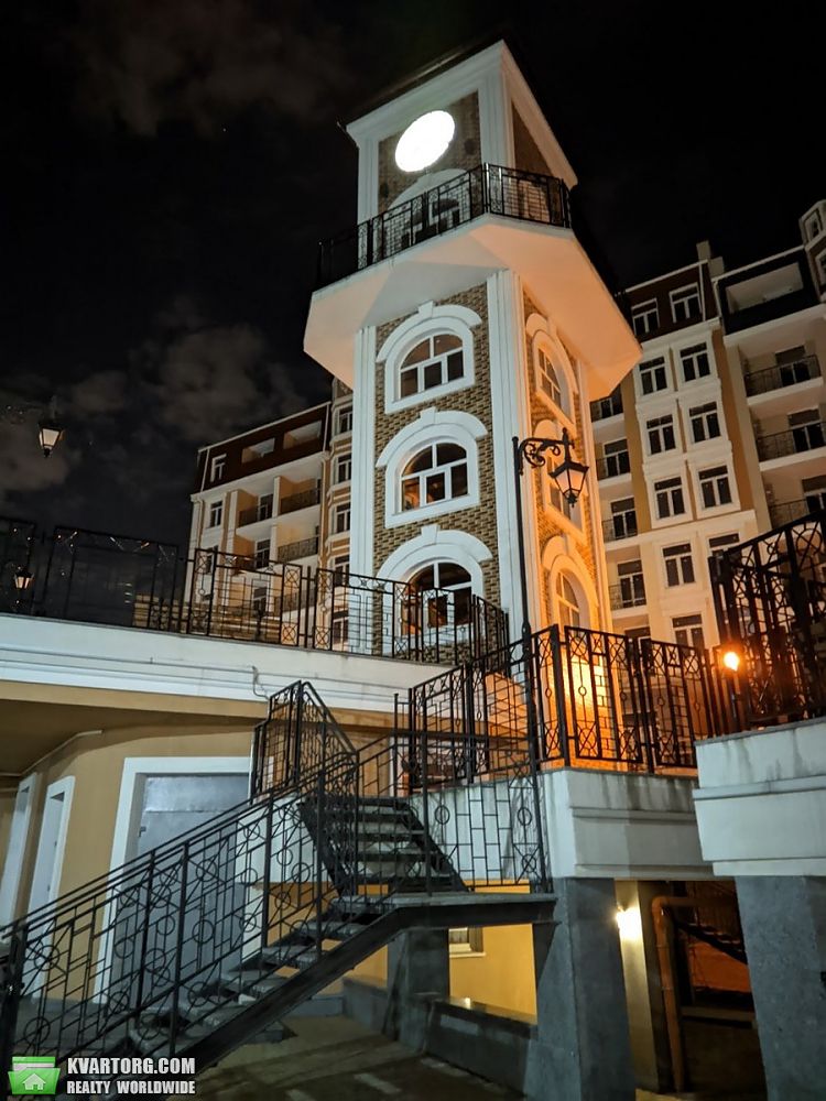Sell 5-room apartment. Киев, Дегтярная — photo 1