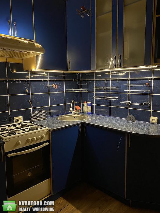 Sell 1-room apartment. Киев,  Вышгородская — photo 1