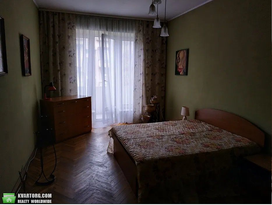 Rent out 4-room apartment. Львов, Дорошенка — photo 2