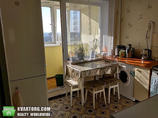 Sell 3-room apartment. Киев,  Дружбы Народов пл — photo 2