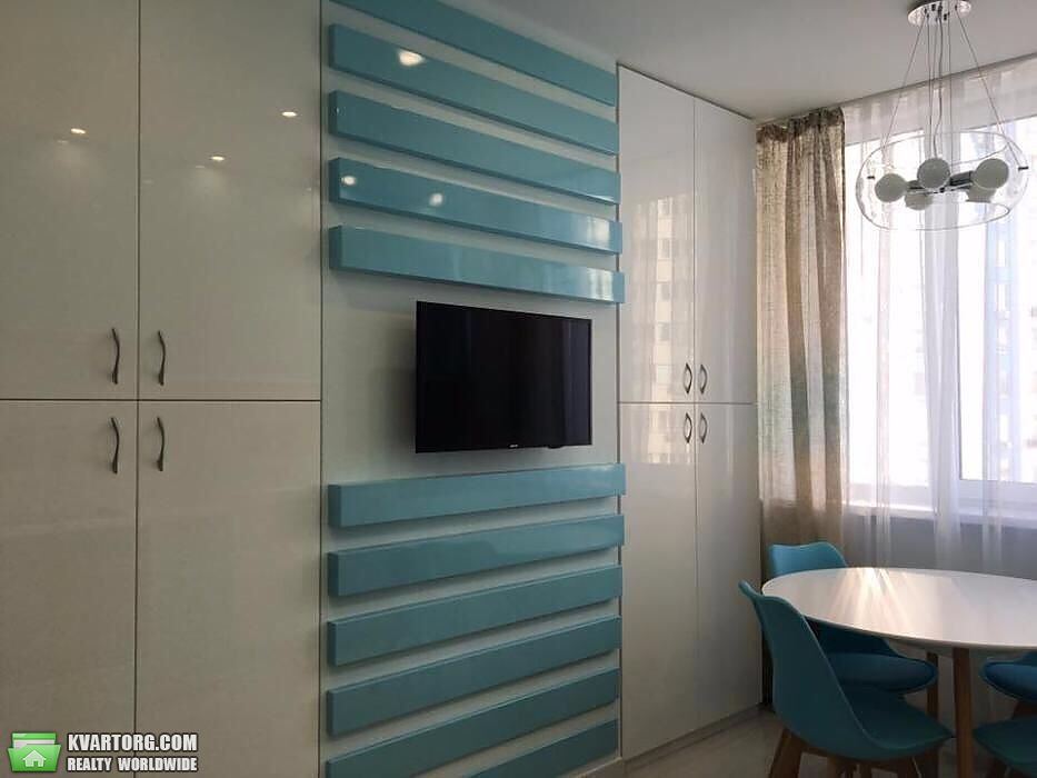 Rent out 1-room apartment. Киев,  Днепровская наб — photo 6