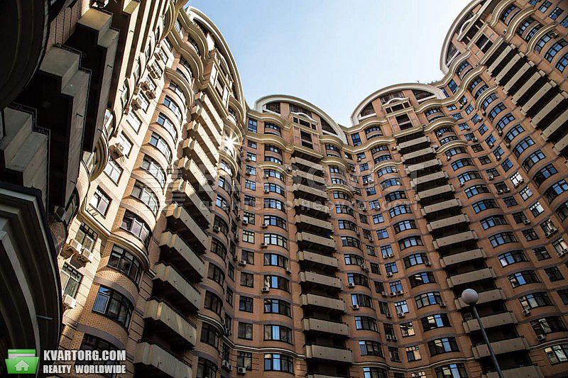 Sell 4-room apartment. Киев,  Старонаводницкая — photo 1